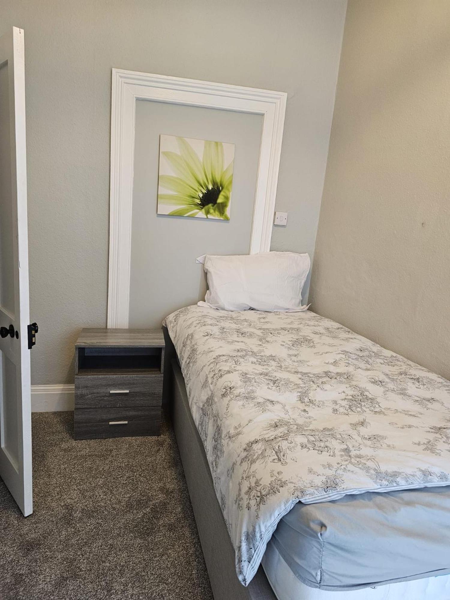 Town Stay Plymouth Eksteriør billede